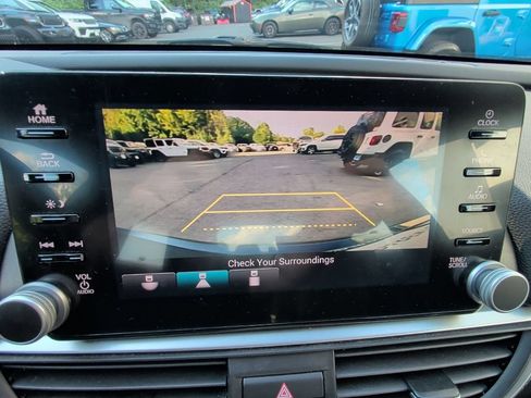 Used 2018 Honda Accord Sport image 22