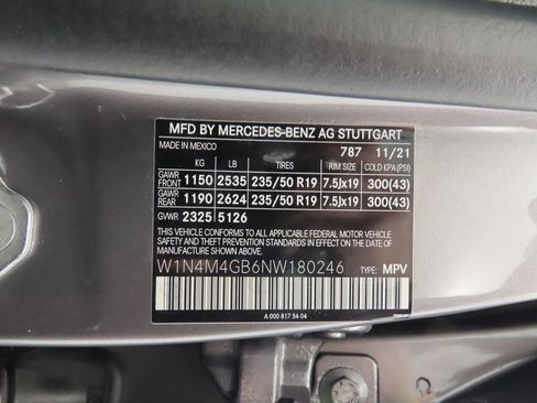 Certified 2022 Mercedes-Benz GLB 250 image 33