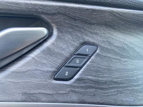 Used 2022 Jeep Grand Cherokee L Limited image 15