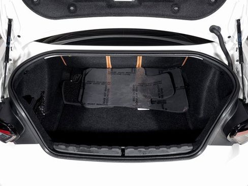 Used 2024 BMW M2 w/ Lighting Package image 5