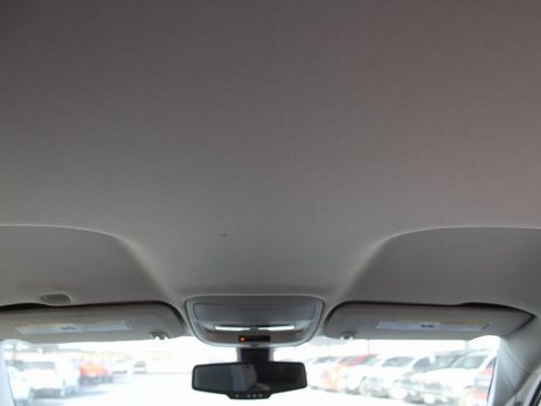 Used 2016 Chevrolet Colorado Z71 image 17