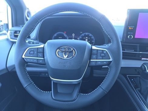 New 2026 Toyota Sienna XSE image 14