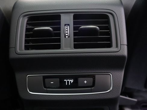 Used 2025 Audi Q5 2.0T Premium Plus w/ Premium Plus Package image 25