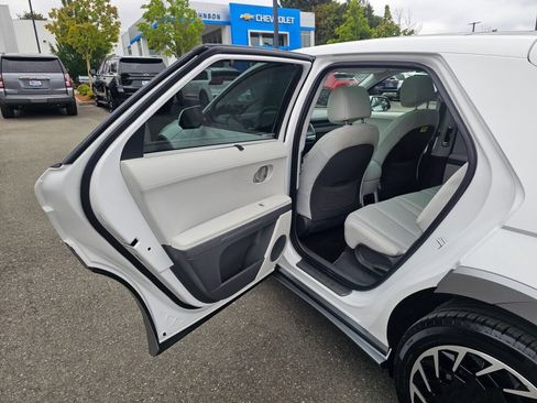 Used 2023 Hyundai Ioniq 5 Limited AWD/4WD image 22