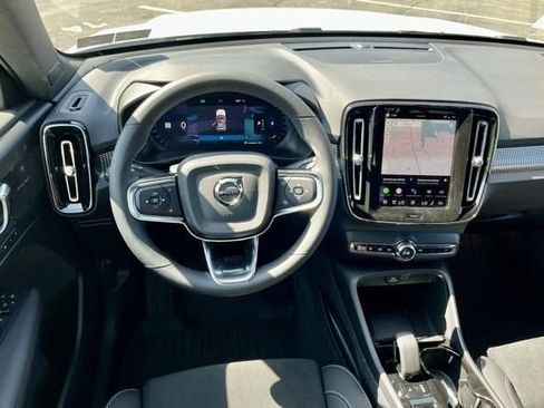 New 2026 Volvo XC40 B5 Ultra w/ Climate Package image 12