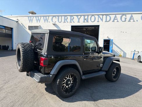 Used 2018 Jeep Wrangler Sport AWD/4WD image 12