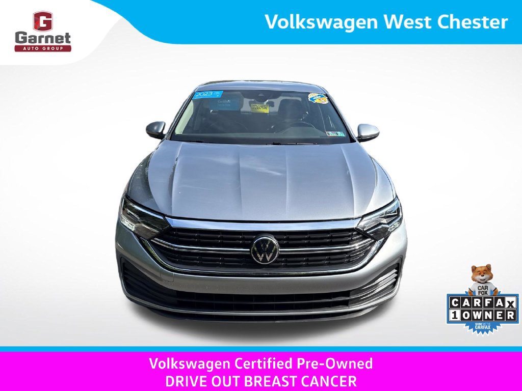 Certified 2023 Volkswagen Jetta SE FWD image 9