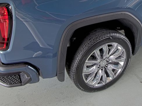 Used 2025 GMC Sierra 1500 Denali w/ Denali Reserve Package image 12