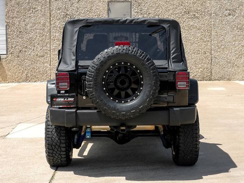Used 2014 Jeep Wrangler Sport AWD/4WD image 13