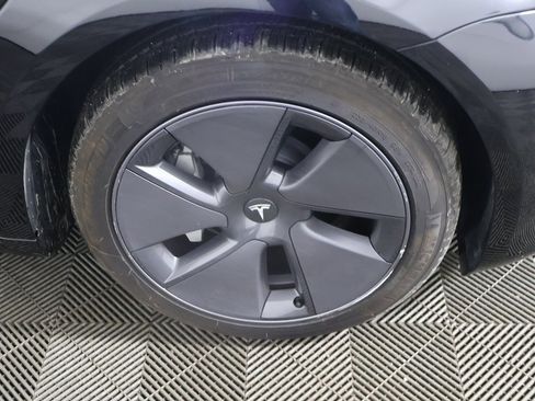 Used 2023 Tesla Model 3 Standard Range image 21