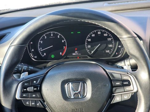 Used 2018 Honda Accord Sport image 11