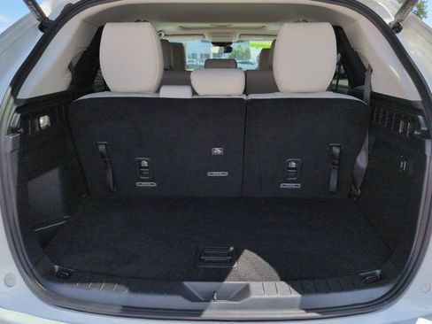 Used 2024 MAZDA CX-90 Plug-In Hybrid w/ Preferred AWD/4WD image 12