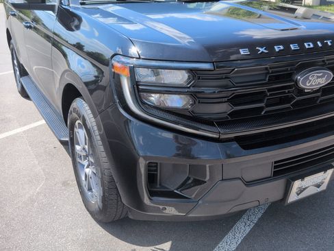 Certified 2025 Ford Expedition Max Active RWD image 10