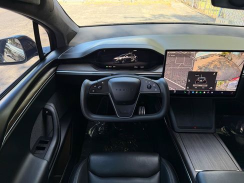 Used 2023 Tesla Model X AWD/4WD image 10