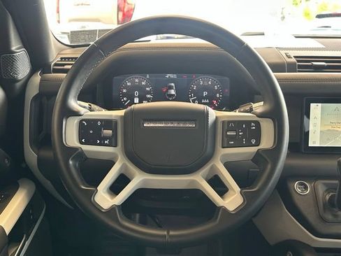 Used 2022 Land Rover Defender 110 X-Dynamic HSE AWD/4WD image 9