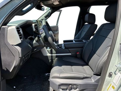 New 2026 Toyota Tundra Limited AWD/4WD image 9