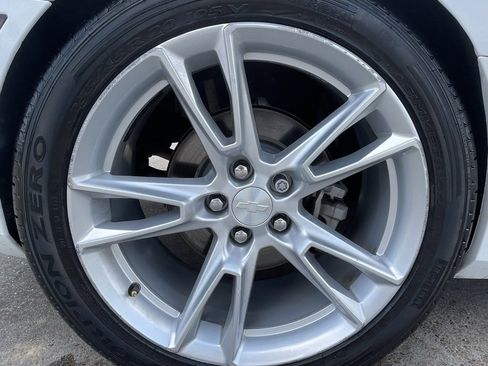 Used 2019 Chevrolet Camaro LT w/ RS Package image 15