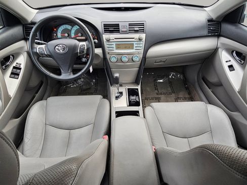 Used 2007 Toyota Camry SE image 2