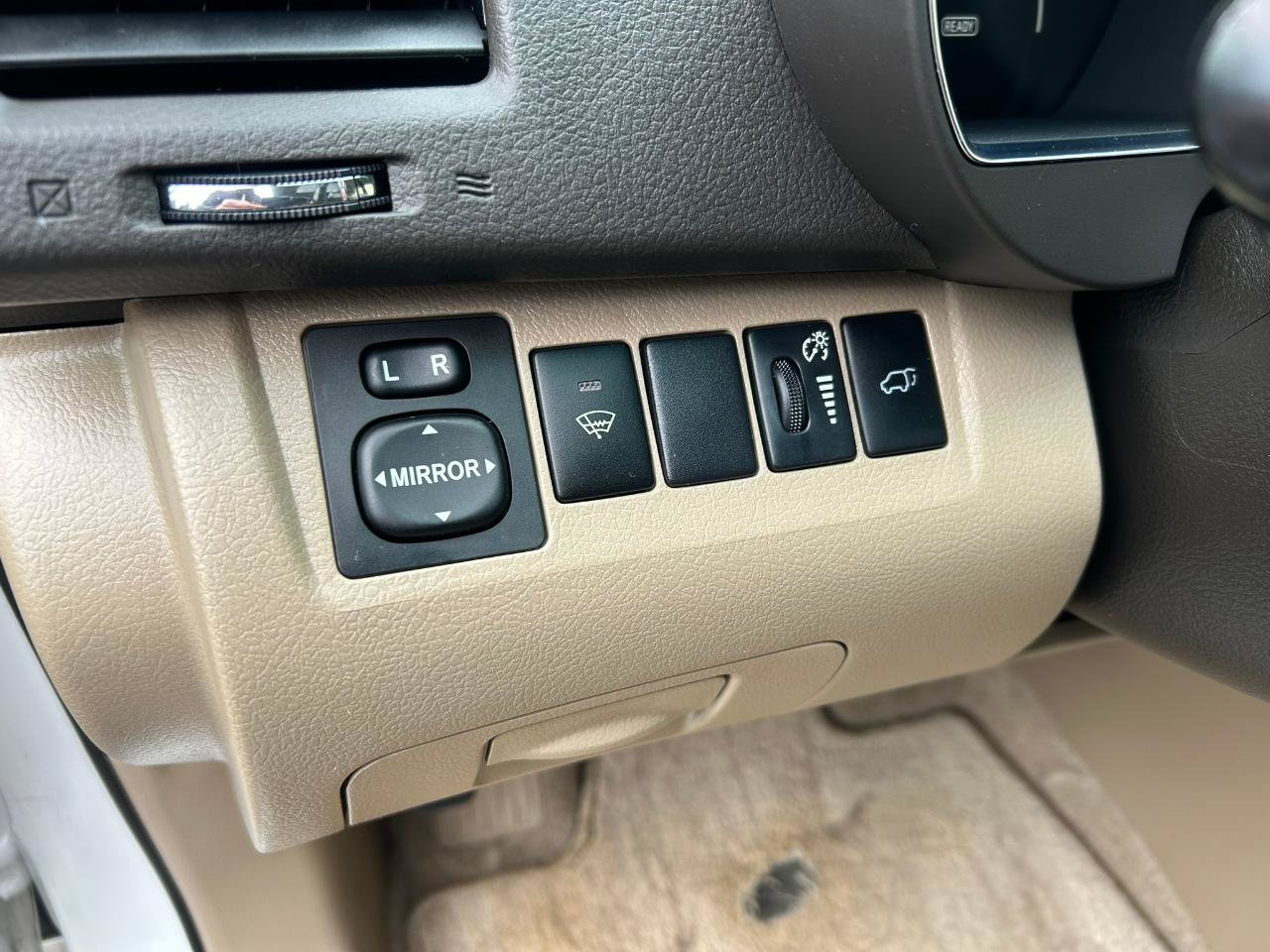 Used 2010 Toyota Highlander Limited AWD/4WD image 13