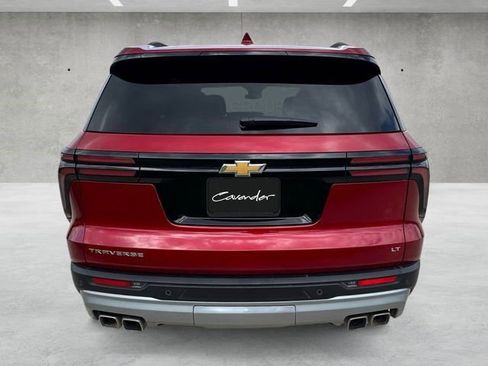 Used 2024 Chevrolet Traverse LT w/ Trailering Package FWD image 14