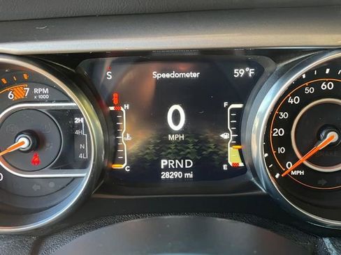 Used 2020 Jeep Wrangler Unlimited Sahara w/ Cold Weather Group image 9