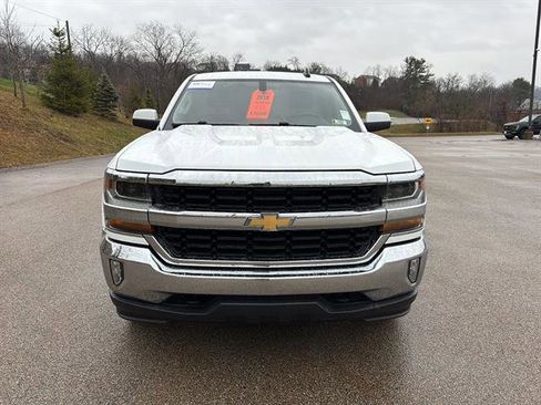 Used 2018 Chevrolet Silverado 1500 LT w/ LT Convenience Package image 7