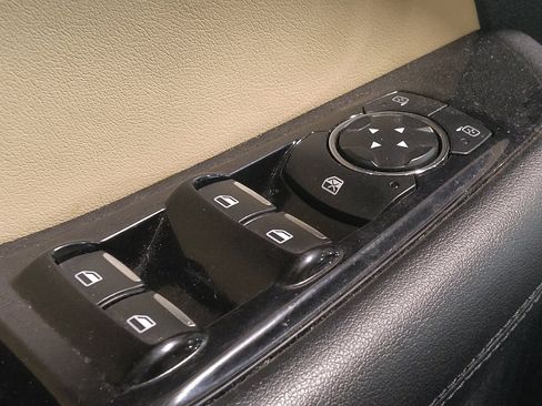 Used 2015 Ford Edge SEL w/ Equipment Group 201A AWD/4WD image 27