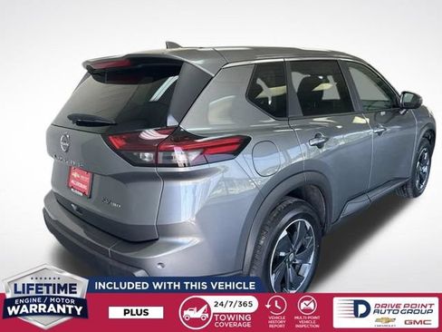 Used 2024 Nissan Rogue SV AWD/4WD image 3