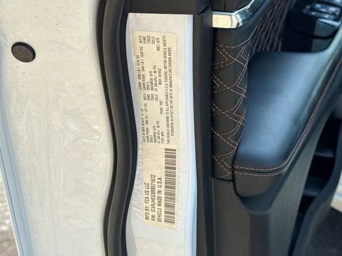 Used 2024 Jeep Grand Cherokee Summit AWD/4WD image 29
