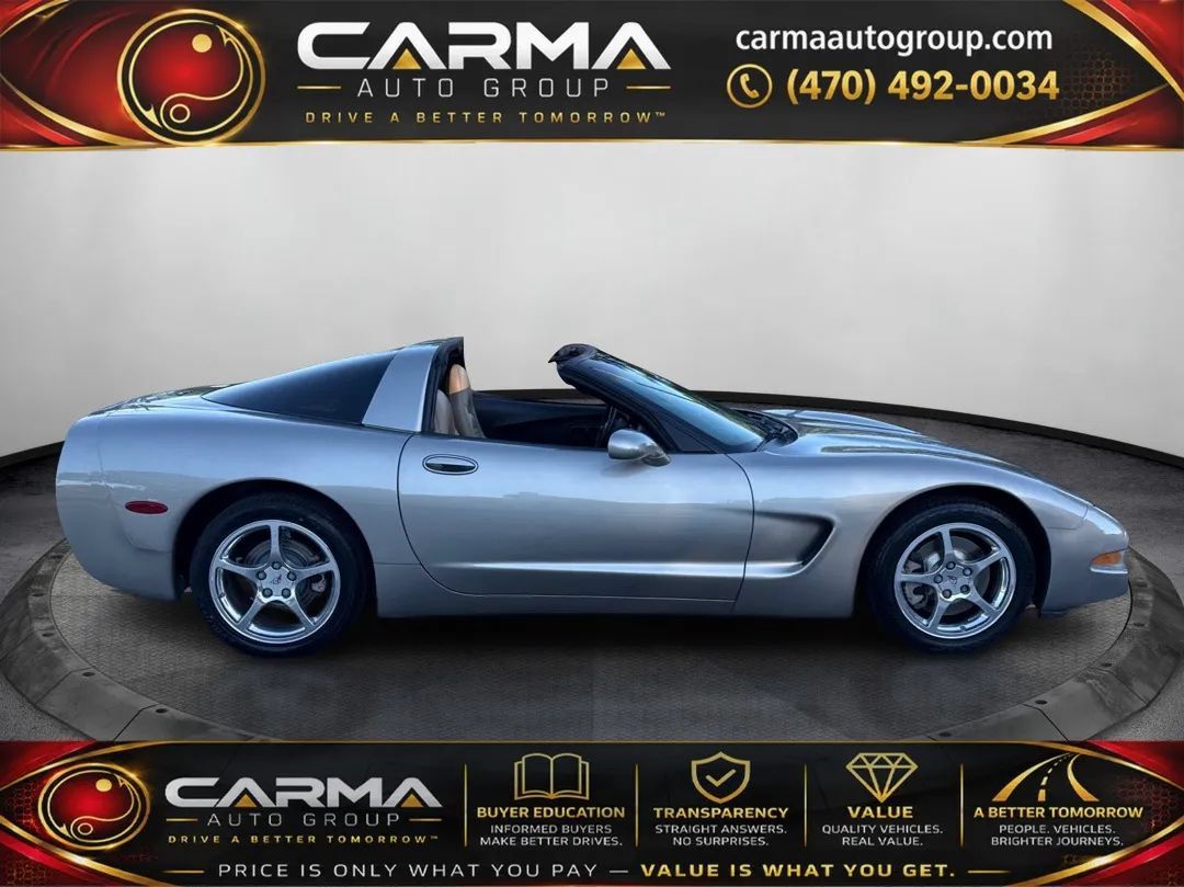 Used 2001 Chevrolet Corvette Coupe w/ Preferred Equipment Group2 RWD image 6