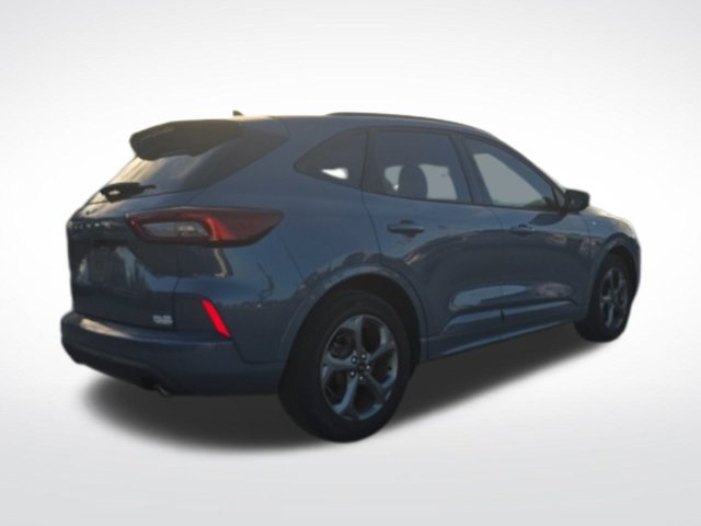 Used 2023 Ford Escape ST-Line w/ Tech Pack #1 FWD image 3