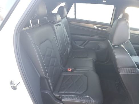 New 2026 Volkswagen Atlas Cross Sport SE image 24