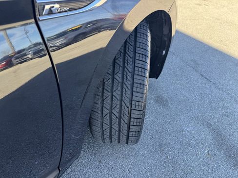 Used 2020 Volkswagen Jetta R-Line w/ R-Line Cold Weather Package image 11