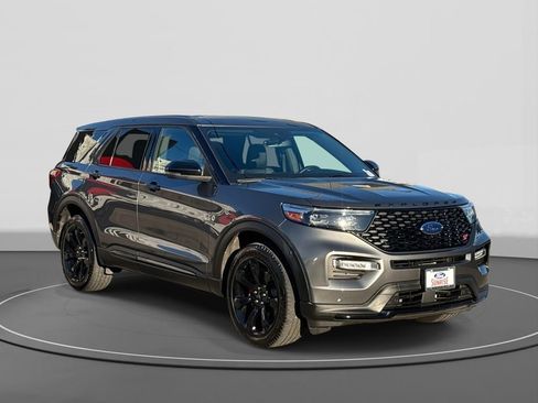 Used 2022 Ford Explorer ST w/ Equipment Group 401A image 4