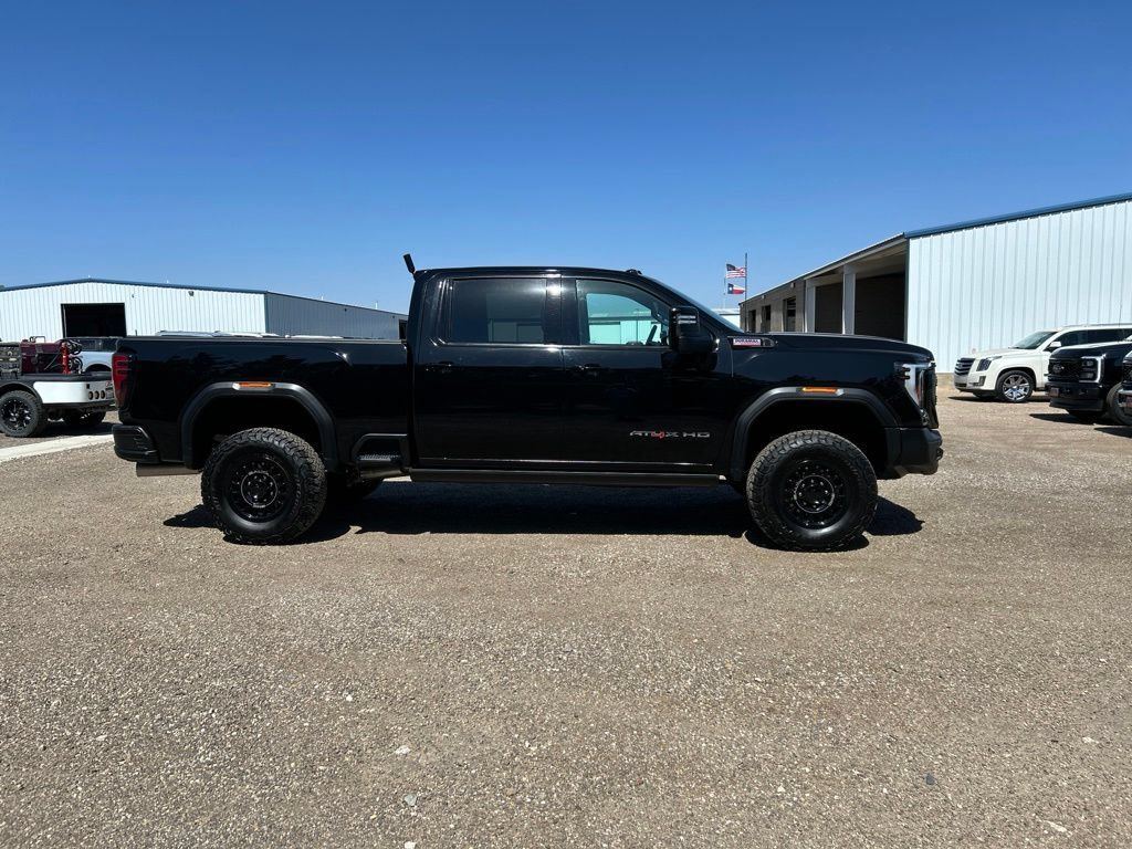 Used 2024 GMC Sierra 2500 AT4X w/ AT4X AEV Edition AWD/4WD image 8