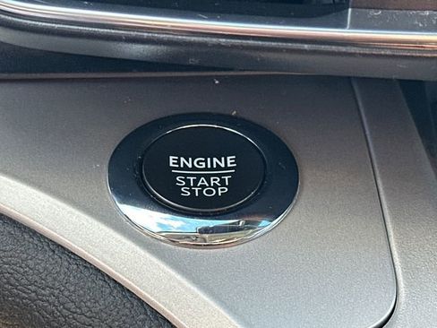 Certified 2022 Ford Explorer XLT w/ Equipment Group 202A image 41