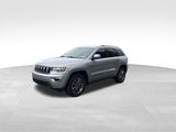 Used 2019 Jeep Grand Cherokee Laredo w/ 18" Wheel & 8.4" Radio Group image 1