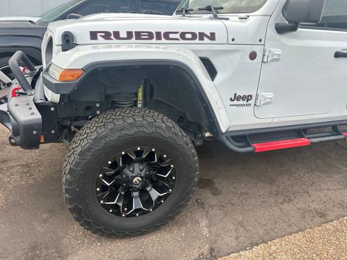 Used 2018 Jeep Wrangler Unlimited Rubicon AWD/4WD image 1