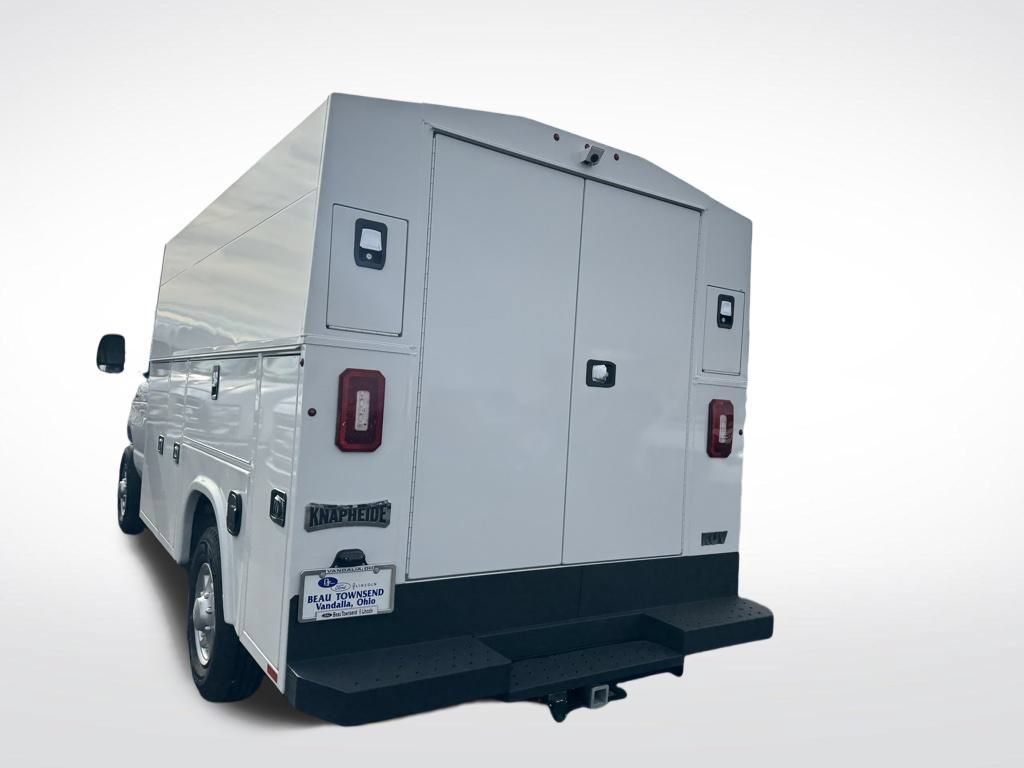New 2026 Ford E-350 and Econoline 350 Super Duty w/ Interior Upgrade Package RWD image 7
