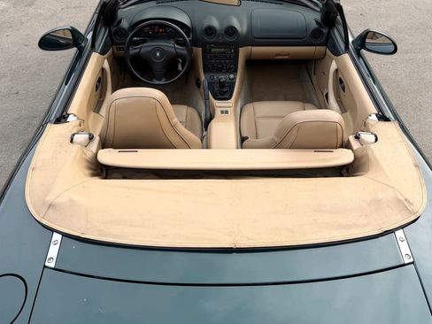 Used 1999 MAZDA MX-5 Miata RWD image 2
