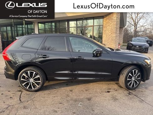 Used 2024 Volvo XC60 B5 Plus image 2