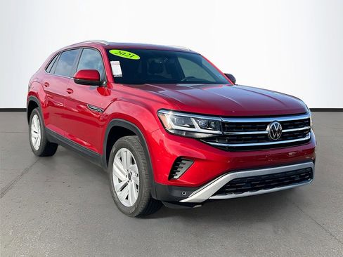 Used 2021 Volkswagen Atlas Cross Sport SE image 1