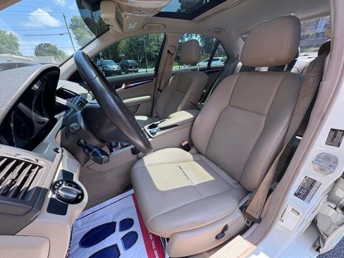 Used 2010 Mercedes-Benz C 300 Sedan image 12