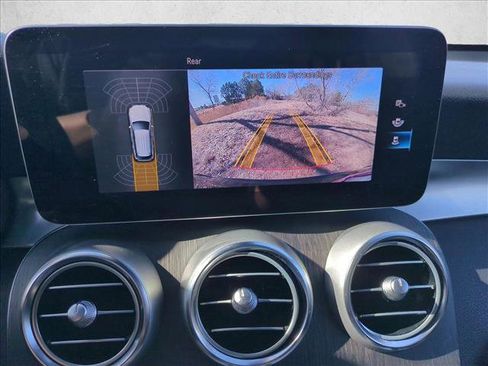 Used 2022 Mercedes-Benz GLC 300 4MATIC image 14