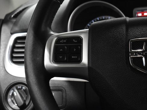 Used 2018 Dodge Journey SE w/ Popular Equipment Group image 8