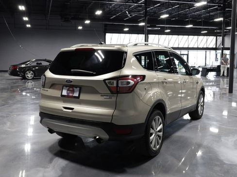 Used 2017 Ford Escape Titanium AWD/4WD image 7