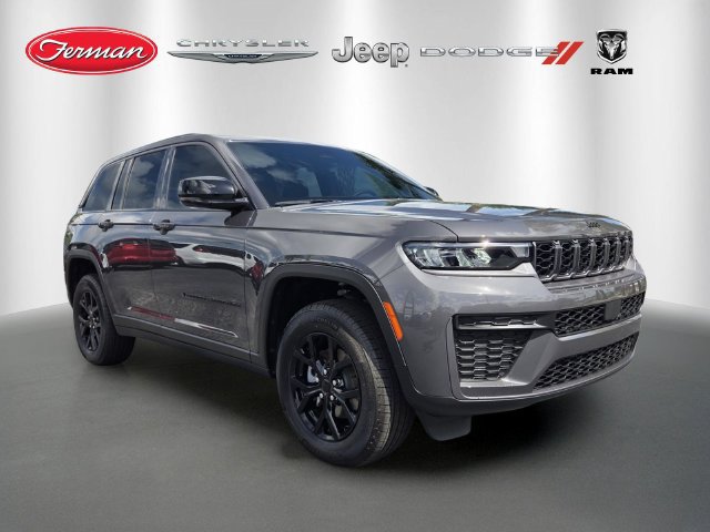 New 2026 Jeep Grand Cherokee Altitude RWD image 1