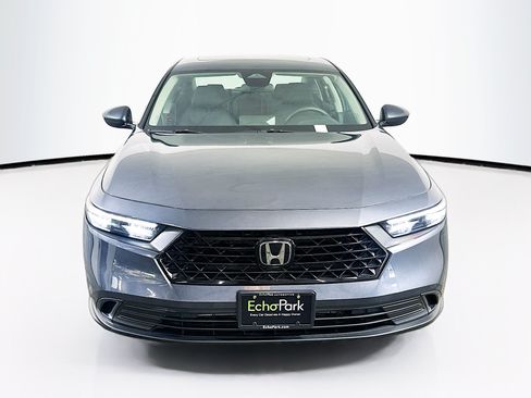 Used 2024 Honda Accord EX image 2