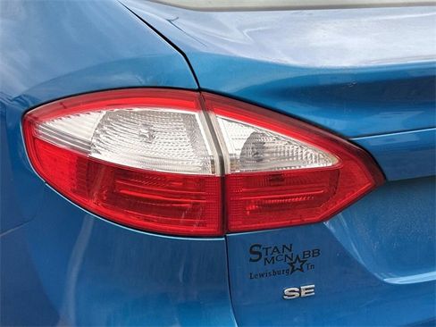 Used 2014 Ford Fiesta SE image 7