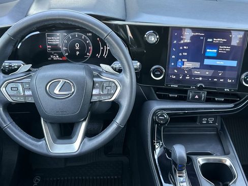 Certified 2022 Lexus NX 250 AWD image 11